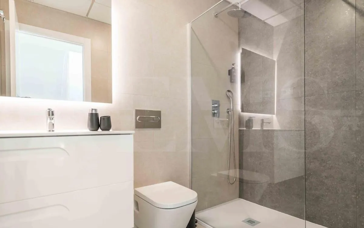 Seaview House With Rooftop Pool, Game Room, Parking Rems Torremolinos Španělsko